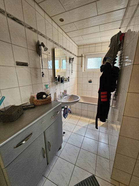 Schöne 5 Zimmer Maisonette ETW (EG/UG) mit 310 m² eigenem Garten, Bestlage Wiesloch; Südausrichtung