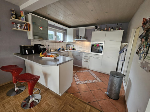 Schöne 5 Zimmer Maisonette ETW (EG/UG) mit 310 m² eigenem Garten, Bestlage Wiesloch; Südausrichtung