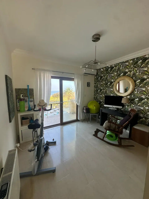 Villa "Extravaganza" in Alagadi – exklusive Villa in erster Meereslinie auf Nordzypern